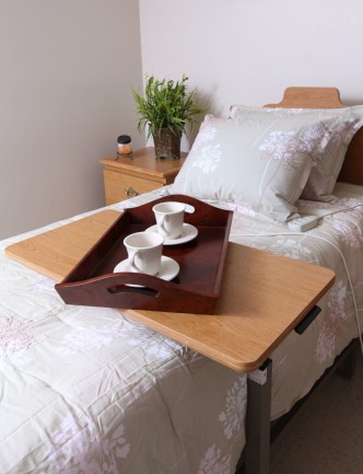 The Laurels of DeKalb: Semi-Private Guest Room