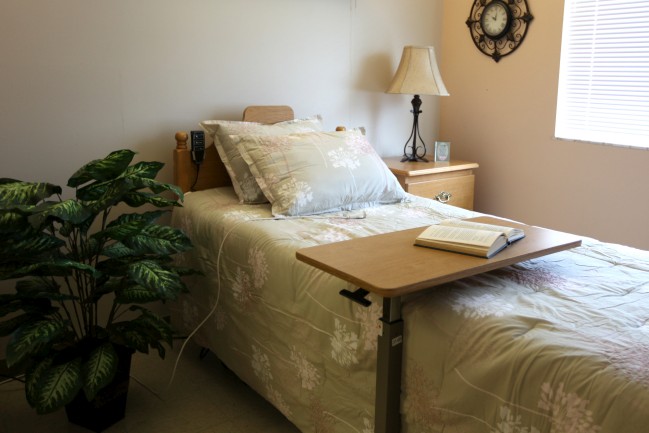 The Laurels of DeKalb: Semi-Private Guest Room