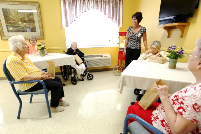 The Laurels of DeKalb: Recreational Activity